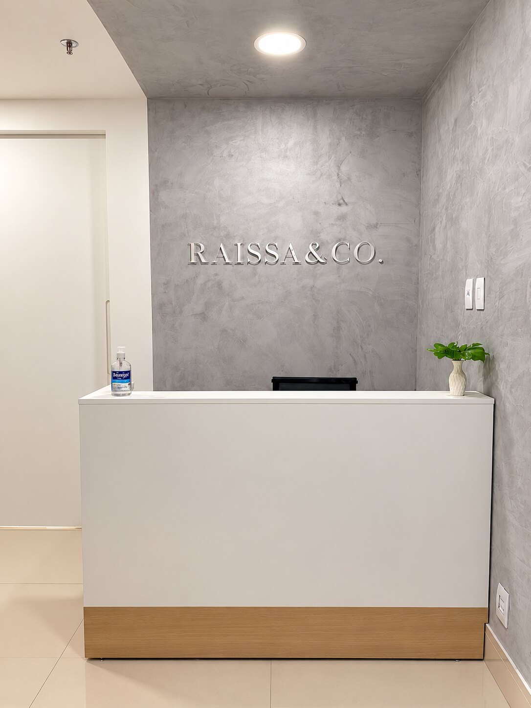 Recepção da unidade Tijuca do Studio Raissa Velasco